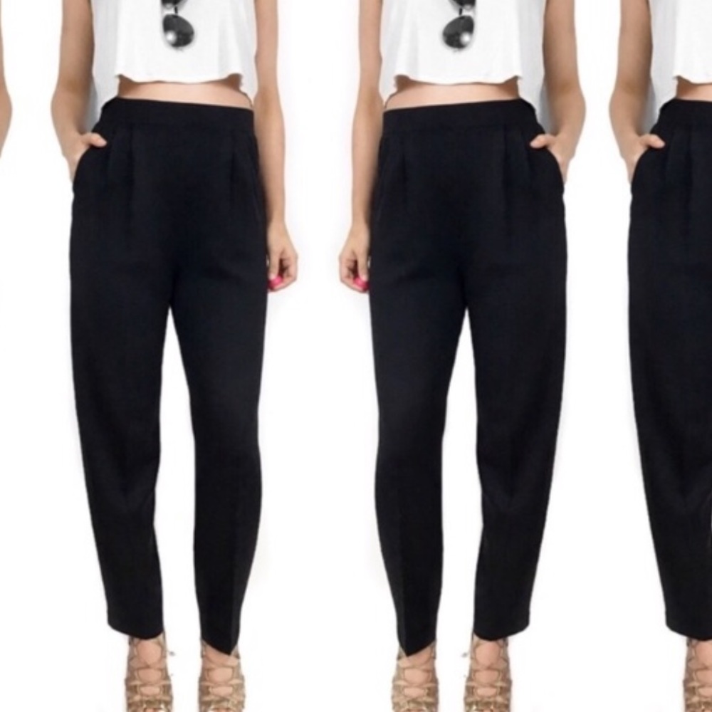 NEW• St. John Collection Pants